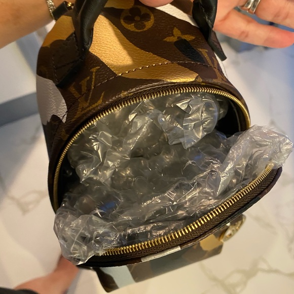 🦄 🎁 LVxLoL Palm Springs Mini NEW w/receipt 🦄 - Picture 6 of 8